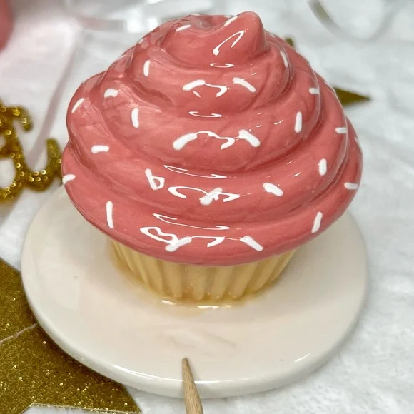 ❌SOLD❌ Rae Dunn HAPPY BIRTHDAY LL Coffee Tea Mug Cupcake Topper Lid Pink - Picture 12 of 17